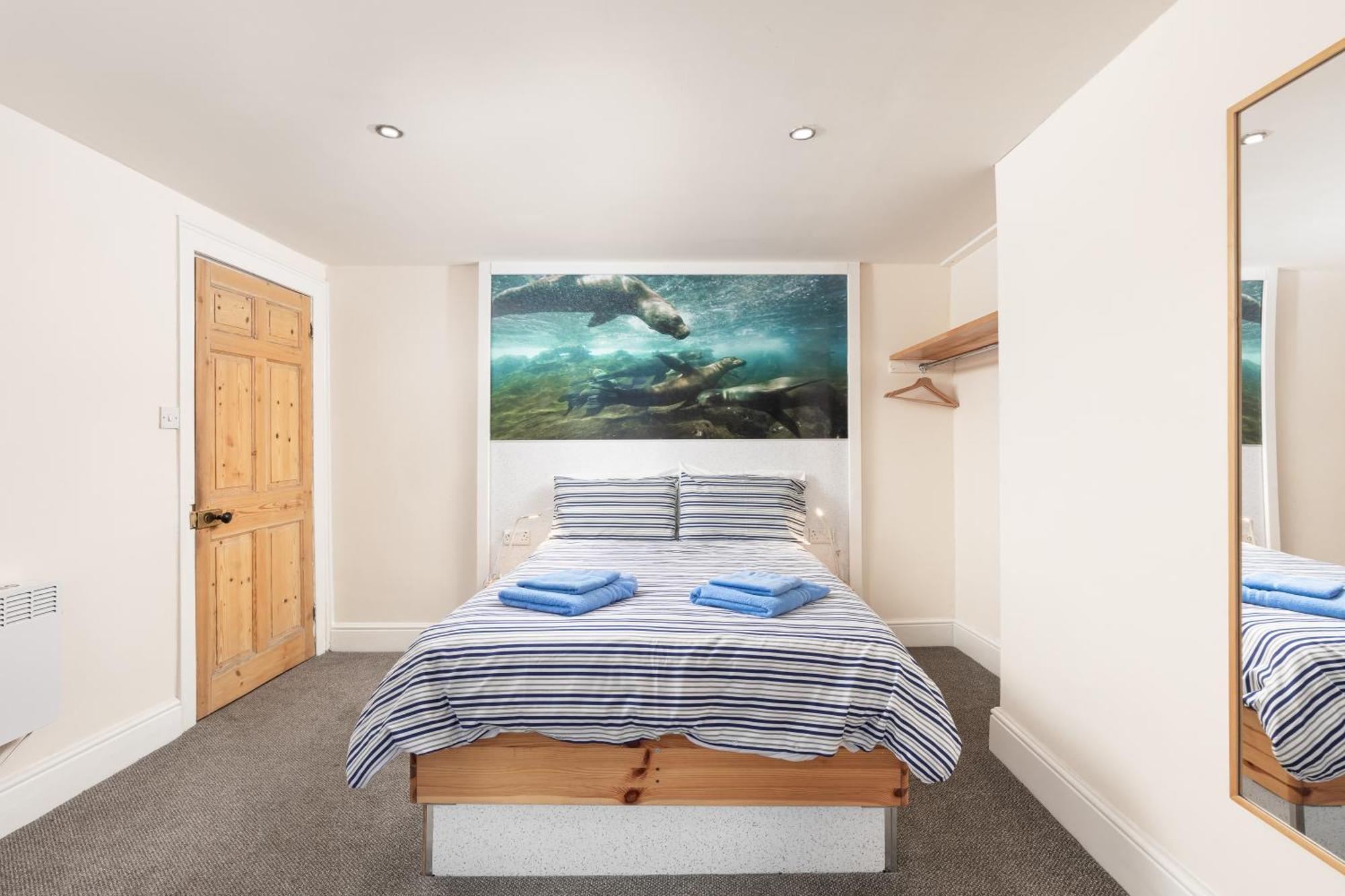 Discovery House Whitby Esterno foto