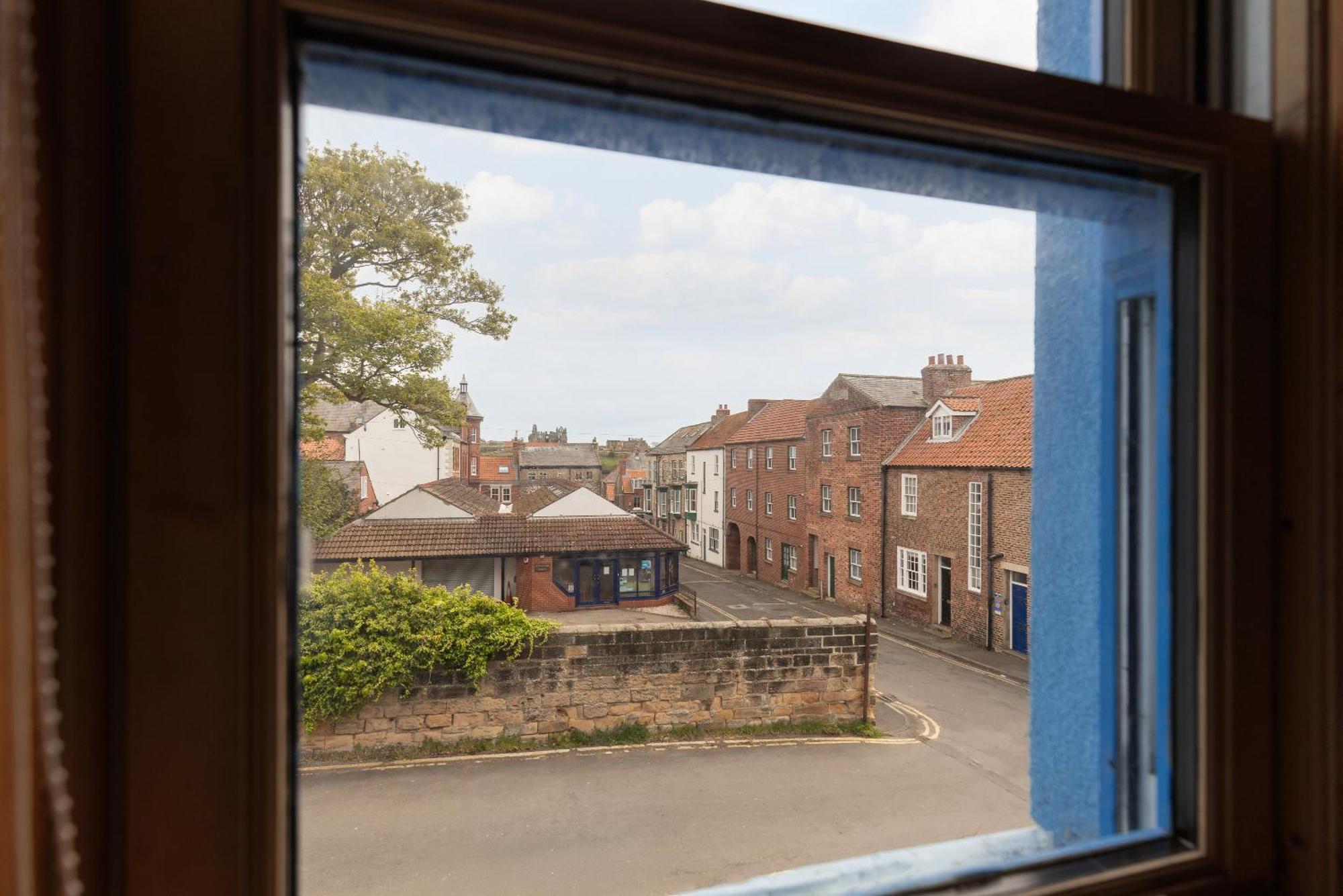 Discovery House Whitby Esterno foto