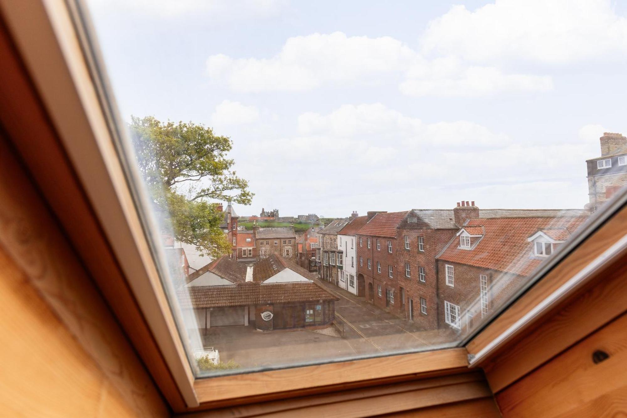 Discovery House Whitby Esterno foto